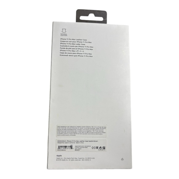 Apple iPhone 11 Pro Max Leather Case - Brown - Picture 3 of 9